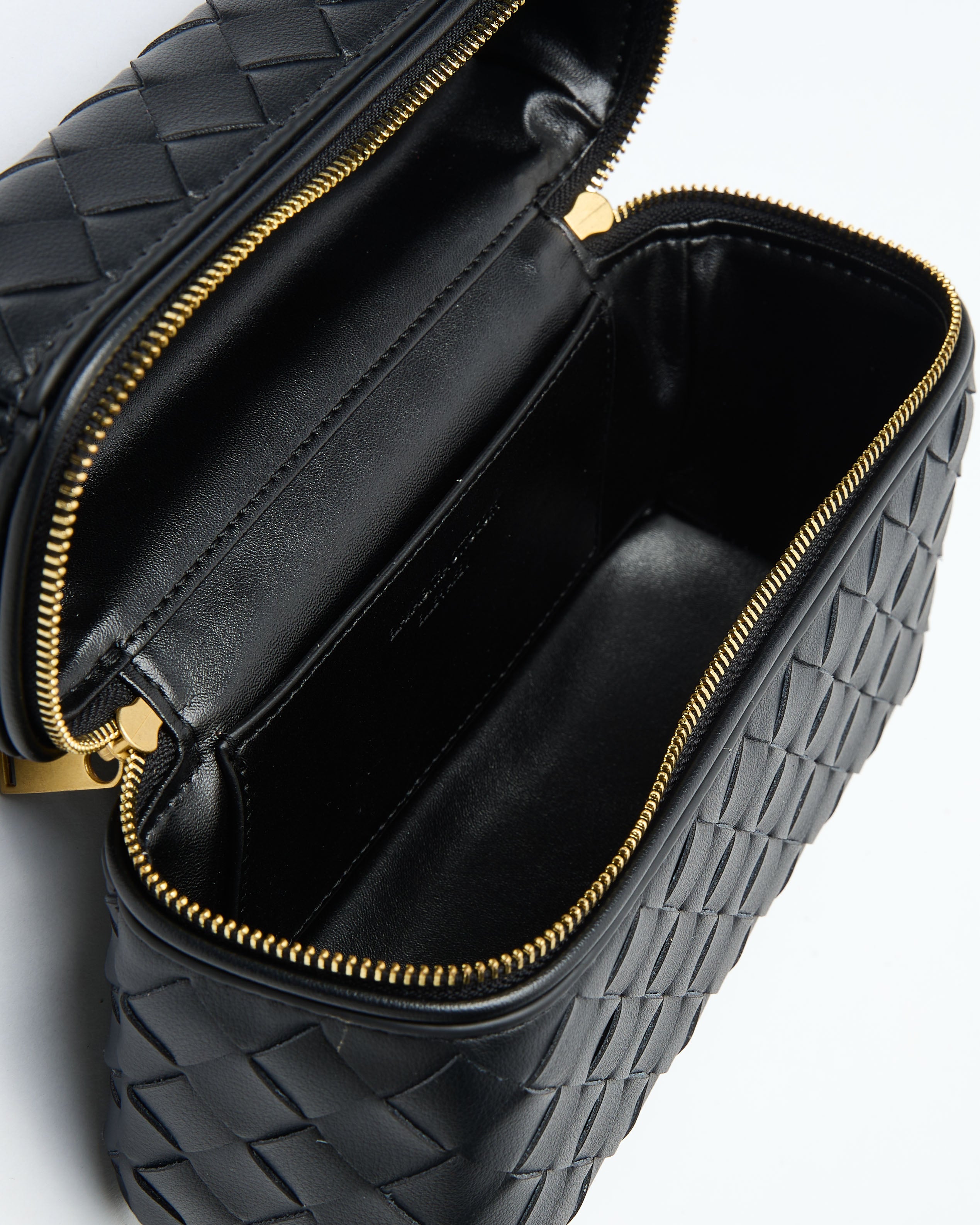 Lady Black Weave Vanity Bag – TSB